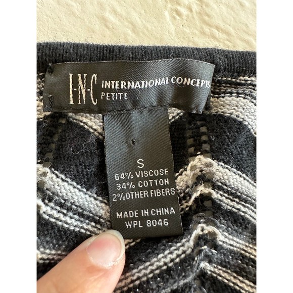 INC International Concepts Petite Chevron Keyhole Sweater - Picture 4 of 7